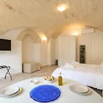 Palazzo Della Torre 002 - Historical Modern *