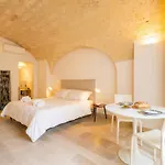 Palazzo Della Torre 002 - Historical Modern Apartmán Bari